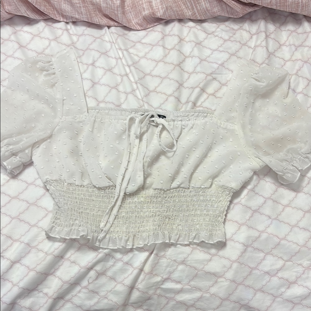 SHEIN White Puff Sleeve Smocked Crop Blouse